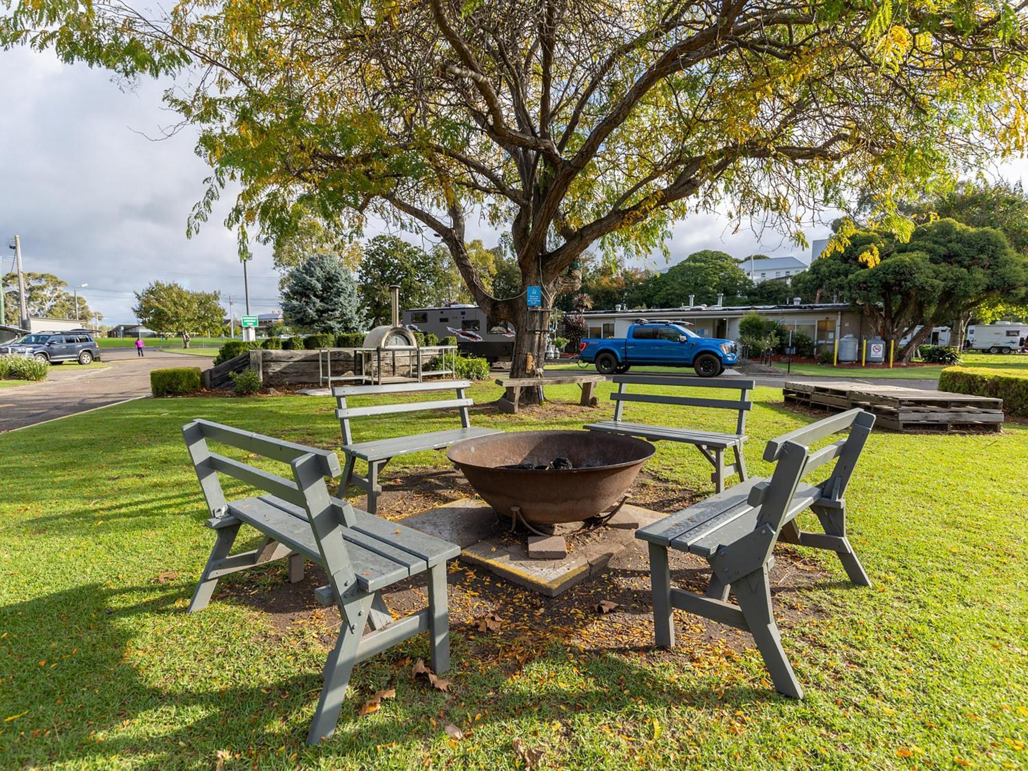 Nrma Bairnsdale Riverside Holiday Park Екстериор снимка