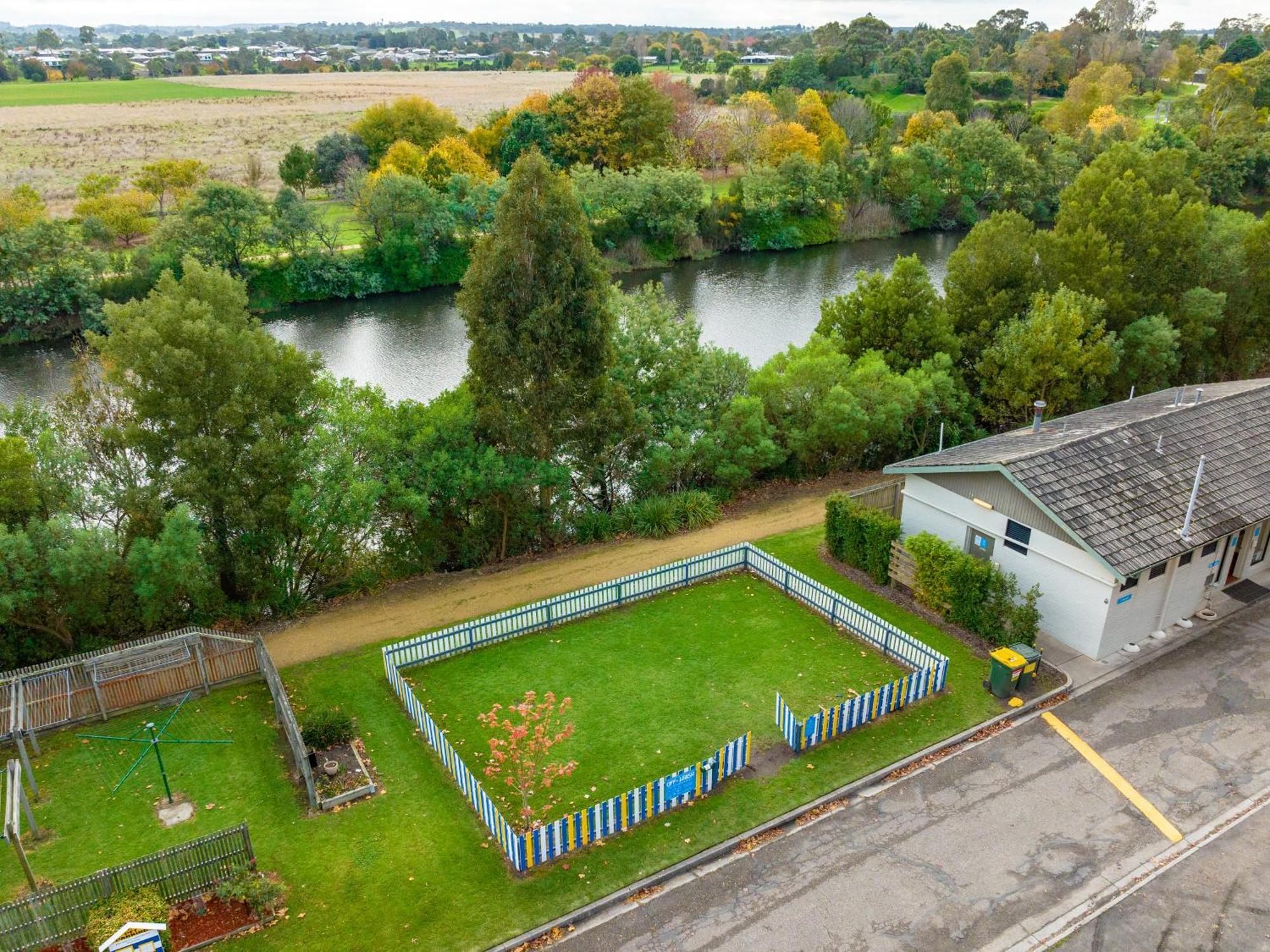Nrma Bairnsdale Riverside Holiday Park Екстериор снимка