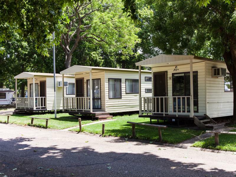 Nrma Bairnsdale Riverside Holiday Park Екстериор снимка